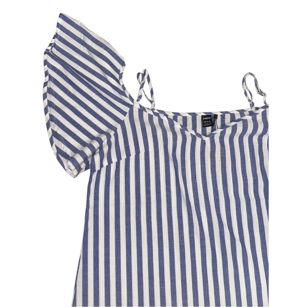 5️⃣SHEIN Navy and White Striped Cold Shoulder Dress - Picture 6 of 8